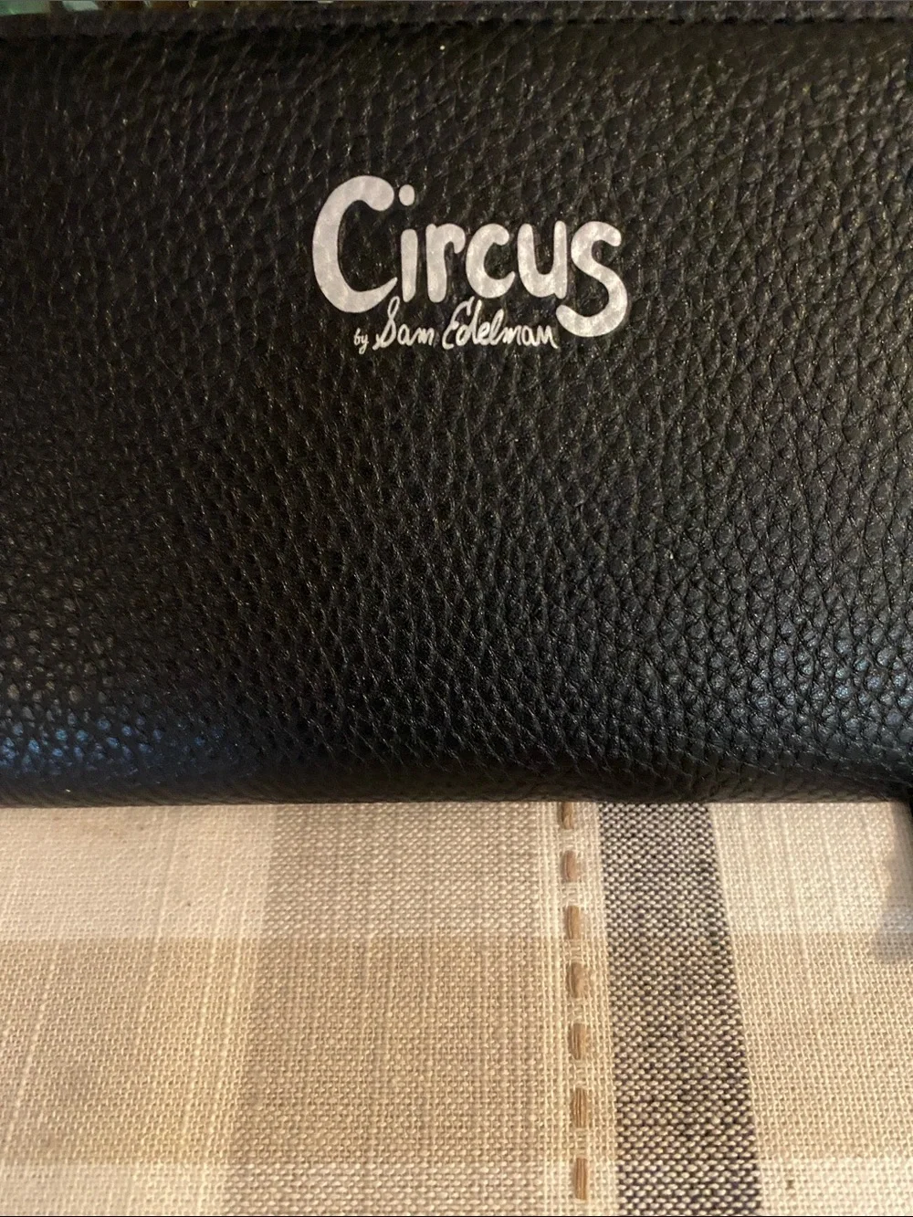 Circus by Sam Edelman Black Zip-Around Card & Key Holder